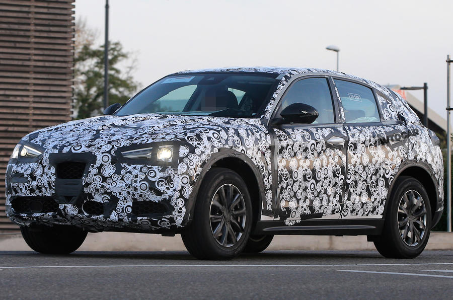 Alfa Romeo Stelvio - new spy pictures of 'driver's SUV'