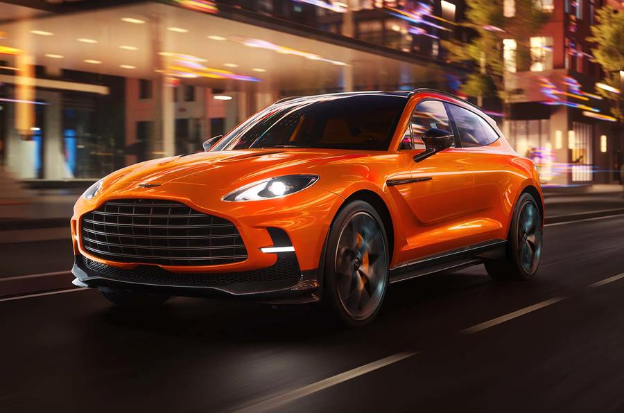 Aston Martin DBX 707 front three quarter