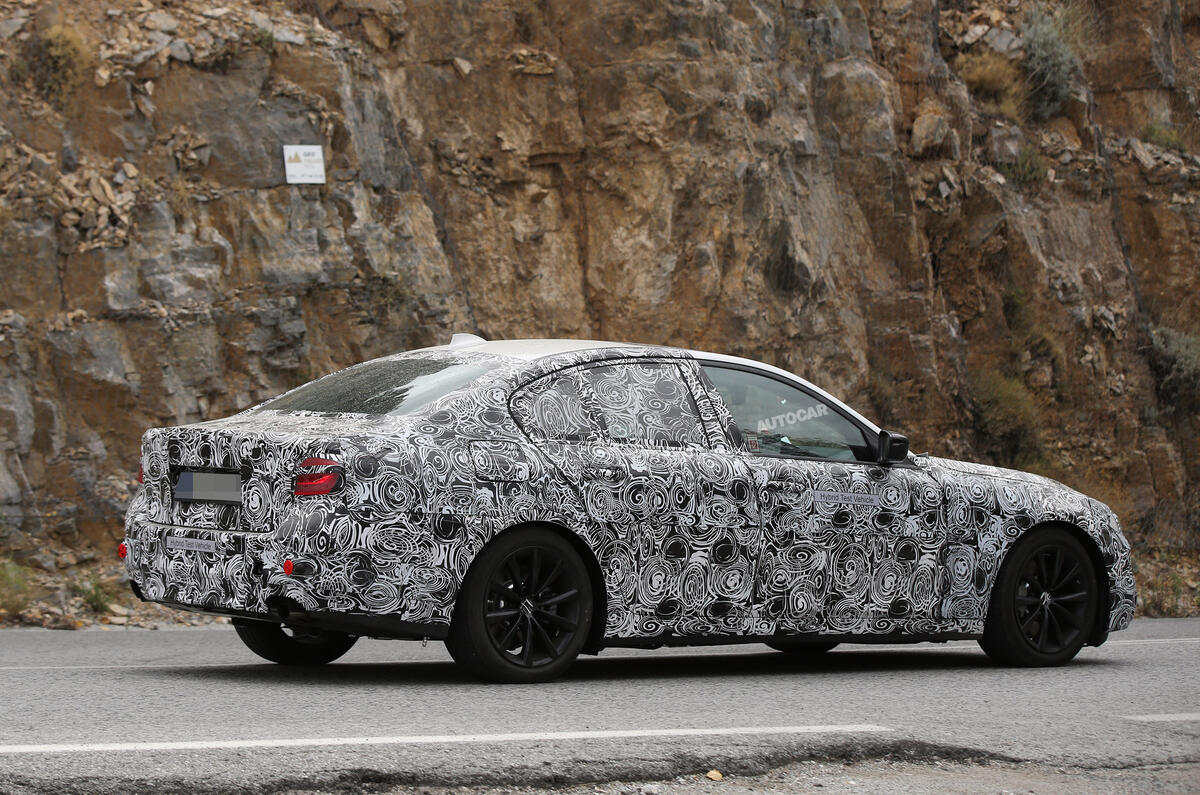 Bmw 5er spy 2015 1 003