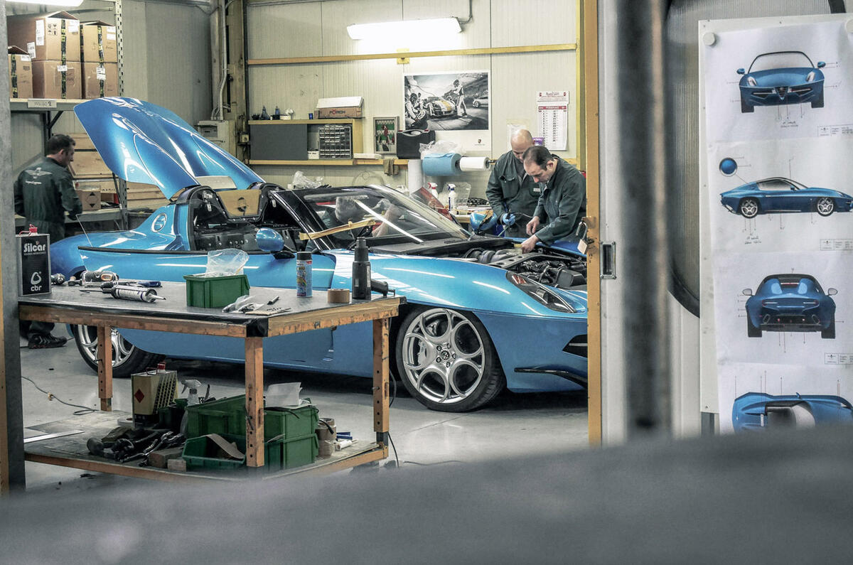 Coachbuilders web 165