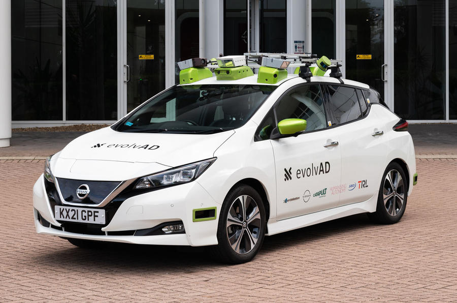 evolvAD Nissan Leaf self driving front 3 4