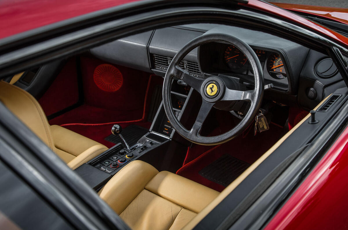 Ferrar testarossa 2015 0012