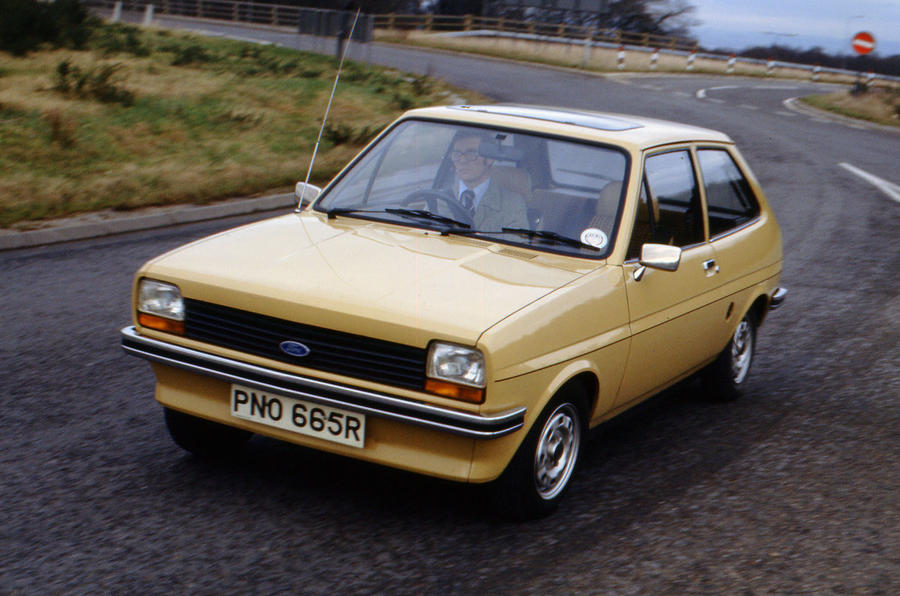 Ford Fiesta Mk1 front quarter tracking