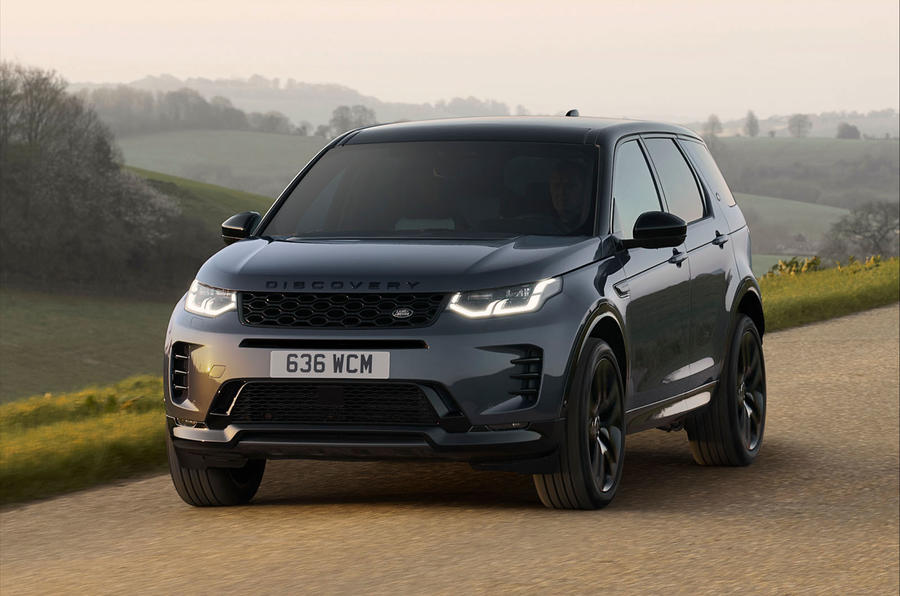 Land Rover Discovery Sport 2023 front quarter tracking