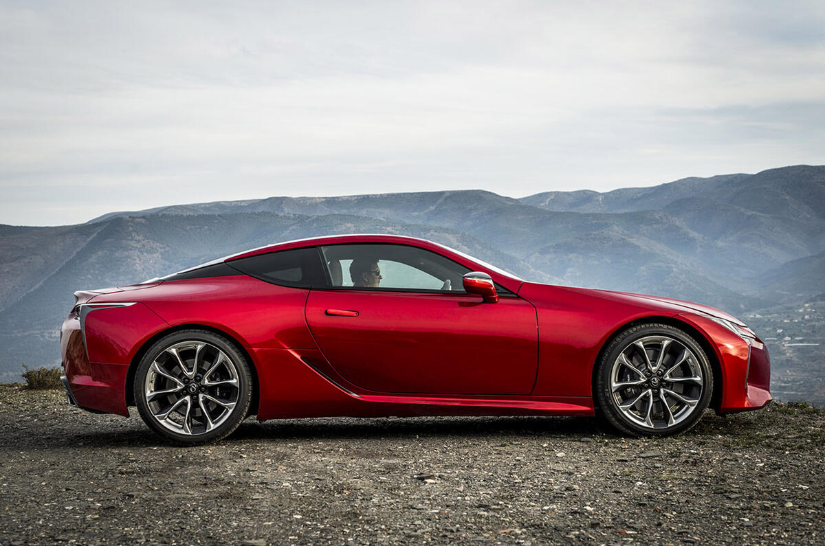 Lexus lc500 lc500h 0013