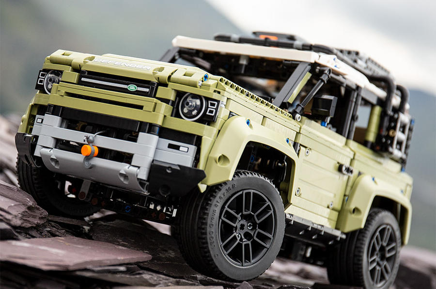 2019 Lego Land Rover Defender revealed