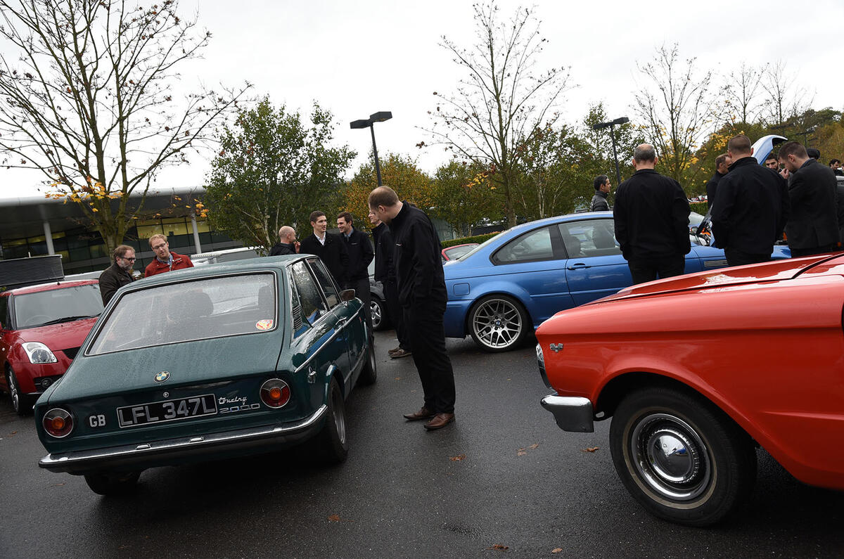 Mclaren staff andcars 0036