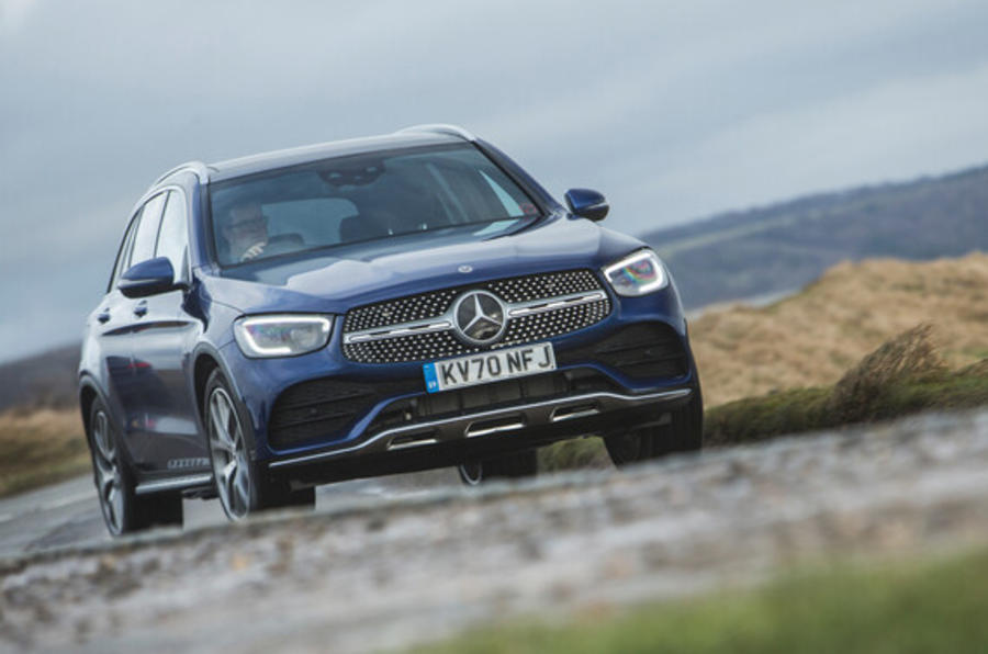 Merc GLC300e frontcorner