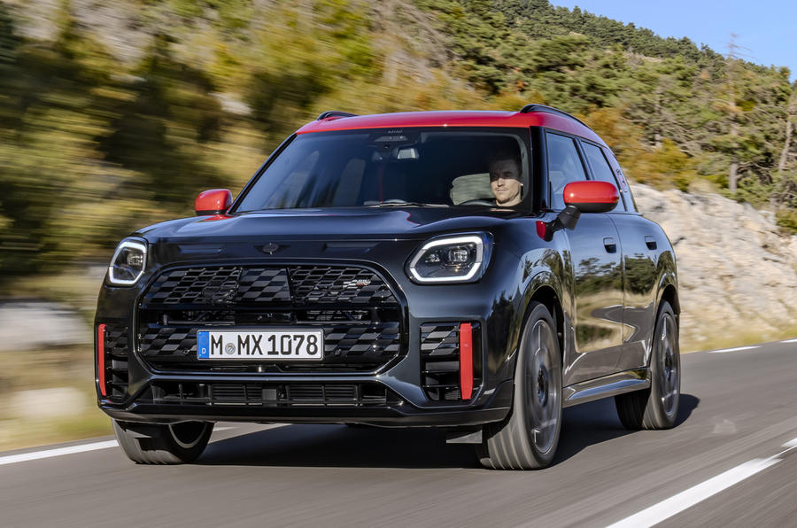 New Mini Countryman front lead