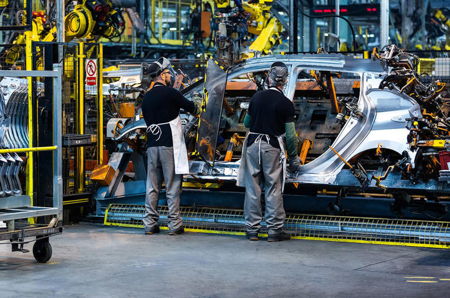 Nissan leaf production line