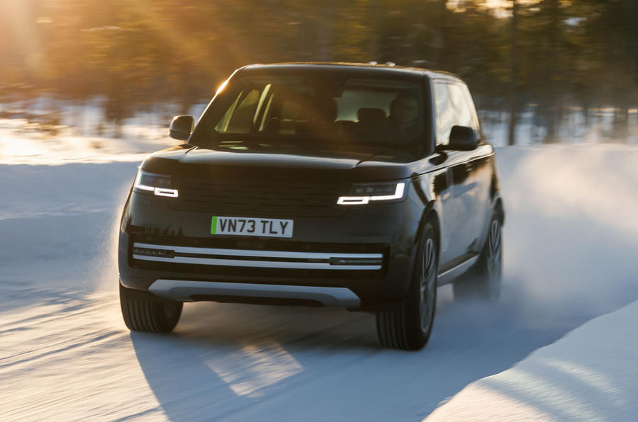 range rover electric prototype winter testing front (1)