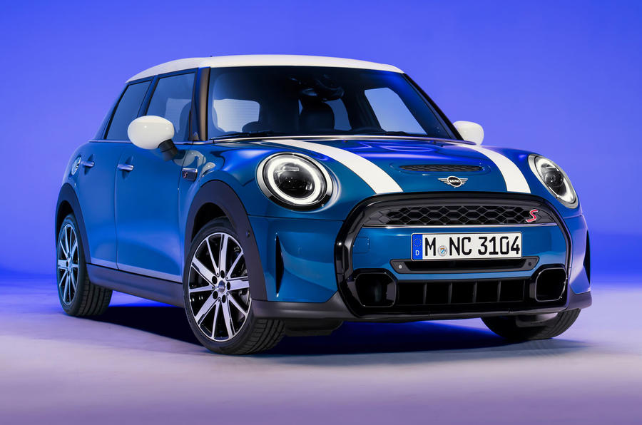 The New MINI 5 Door Hatch Cooper S (1)