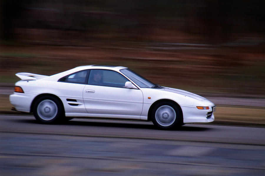 Toyota MR2