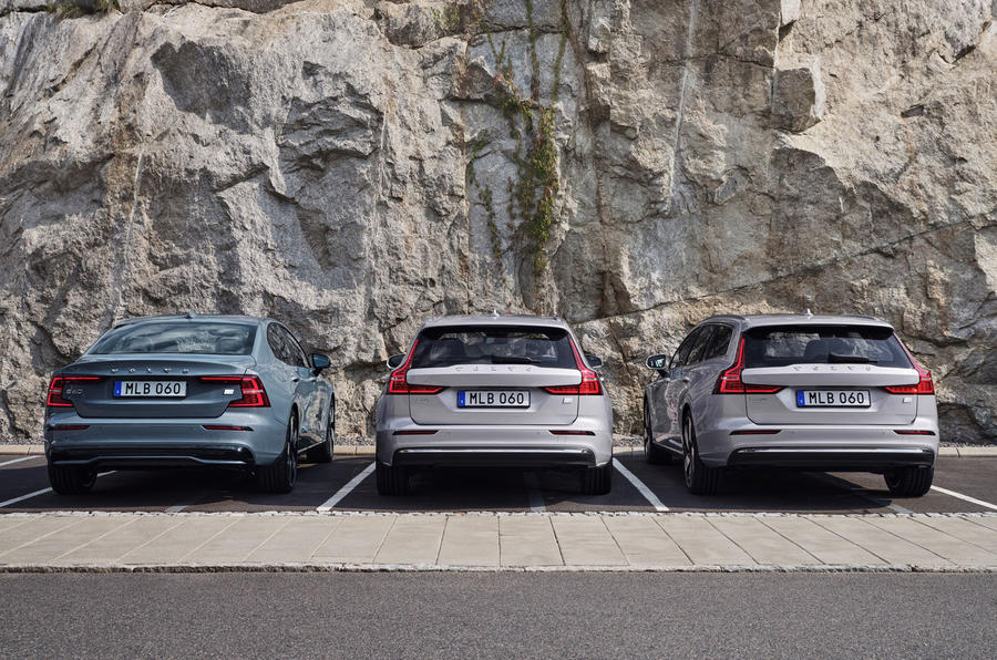 Volvo S60 V60 V60 Cross Country parked from rear