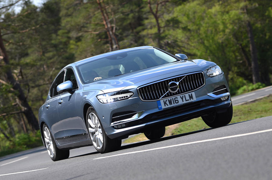 Volvo S90 D4