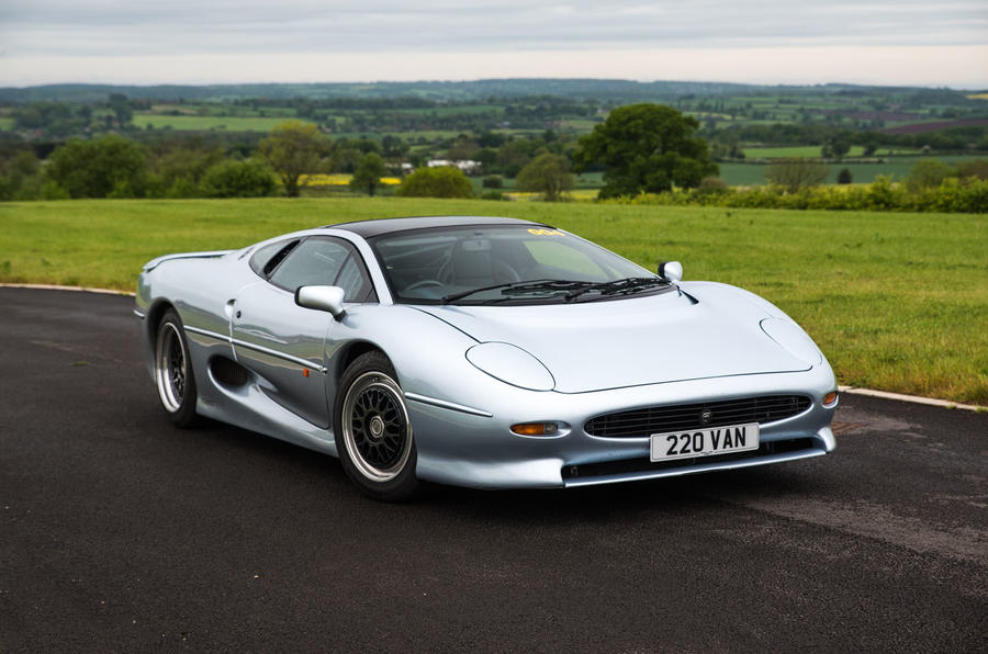 Jaguar XJ220 review