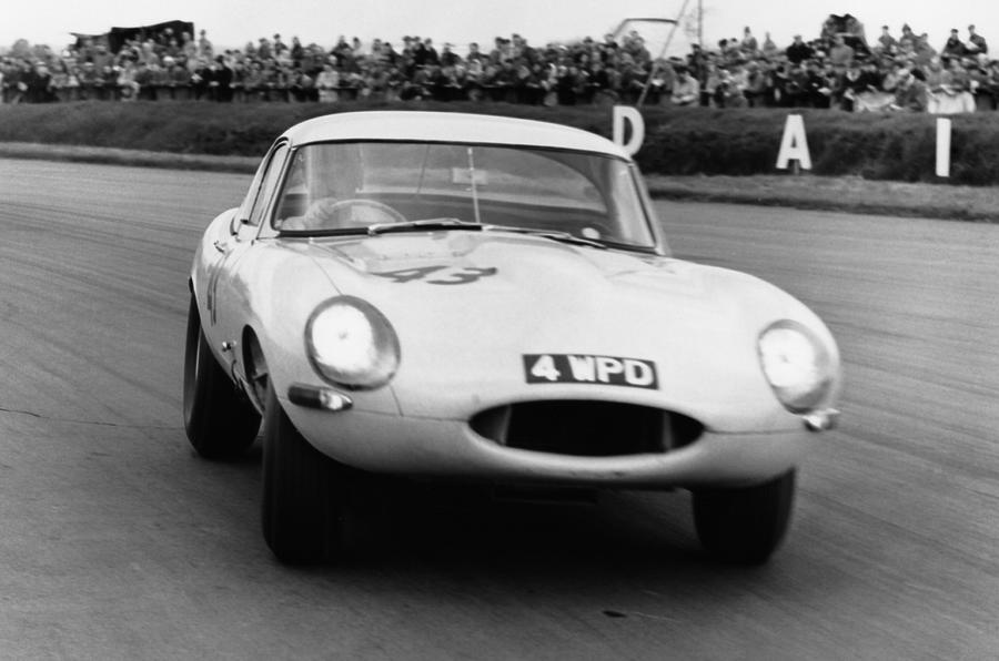 Jaguar to build six new Lightweight E-types