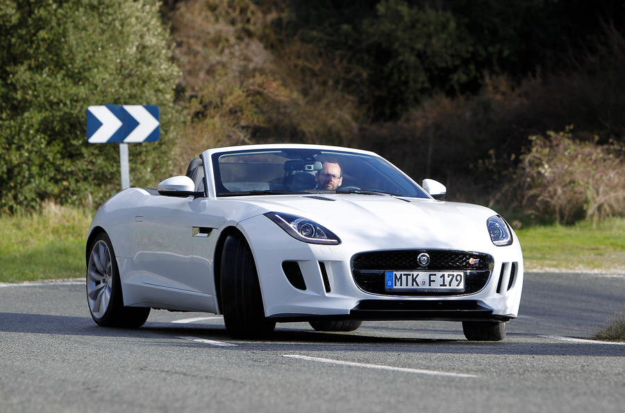 Jaguar F-type V6 S