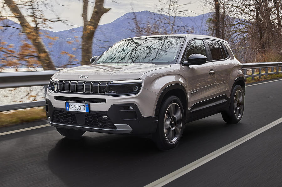 Jeep Avenger eHybrid front lead