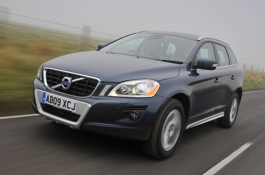 Volvo XC60 front three quarter