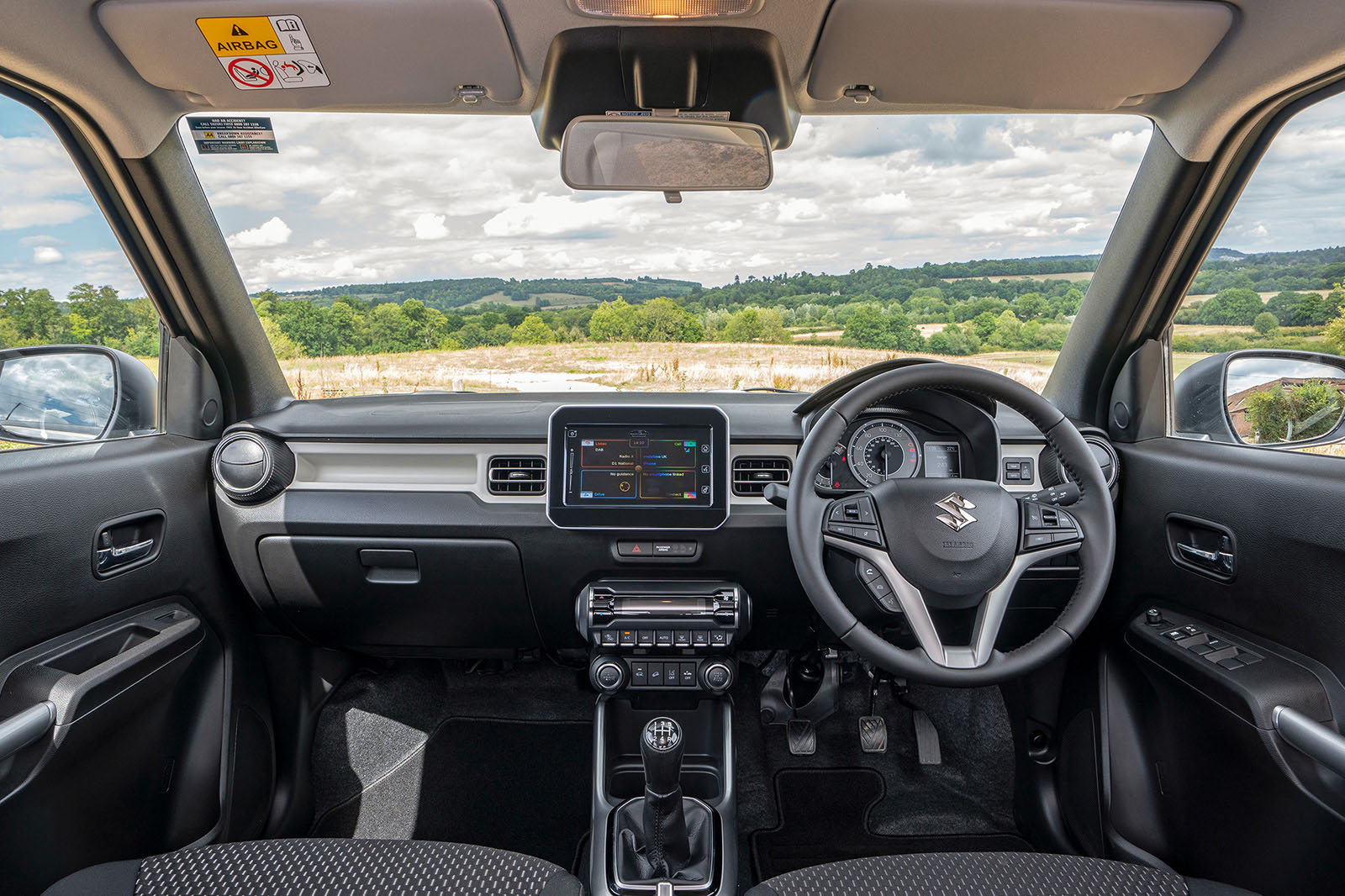 suzuki ignis review 2024 11 interior