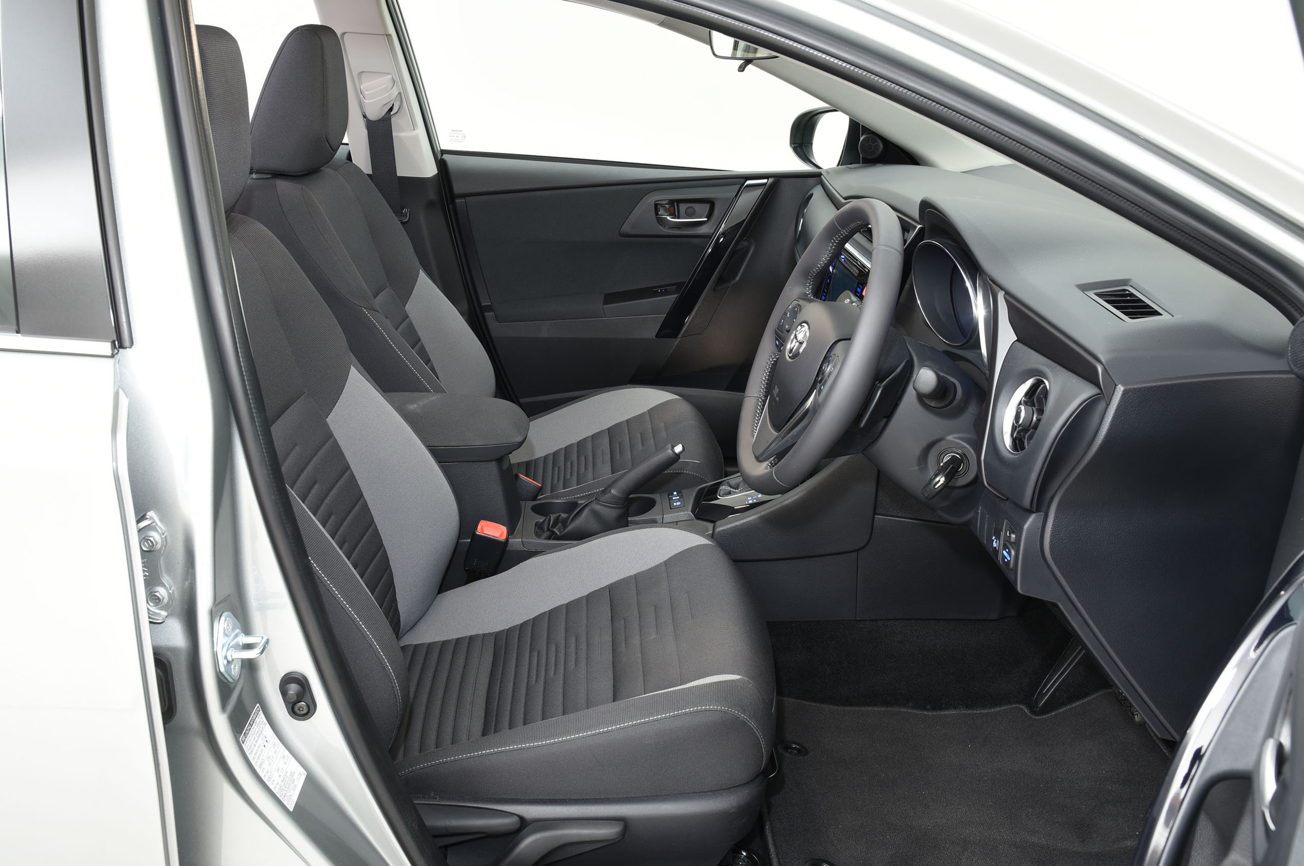 Toyota Auris Touring Sports interior