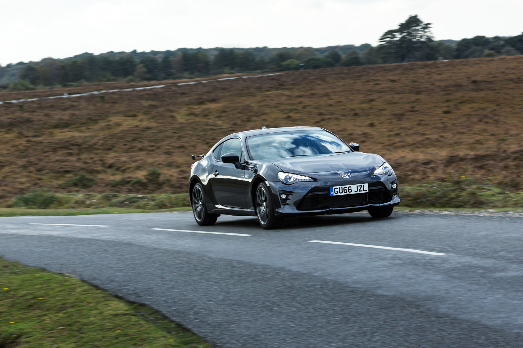 Toyota GT86 cornering