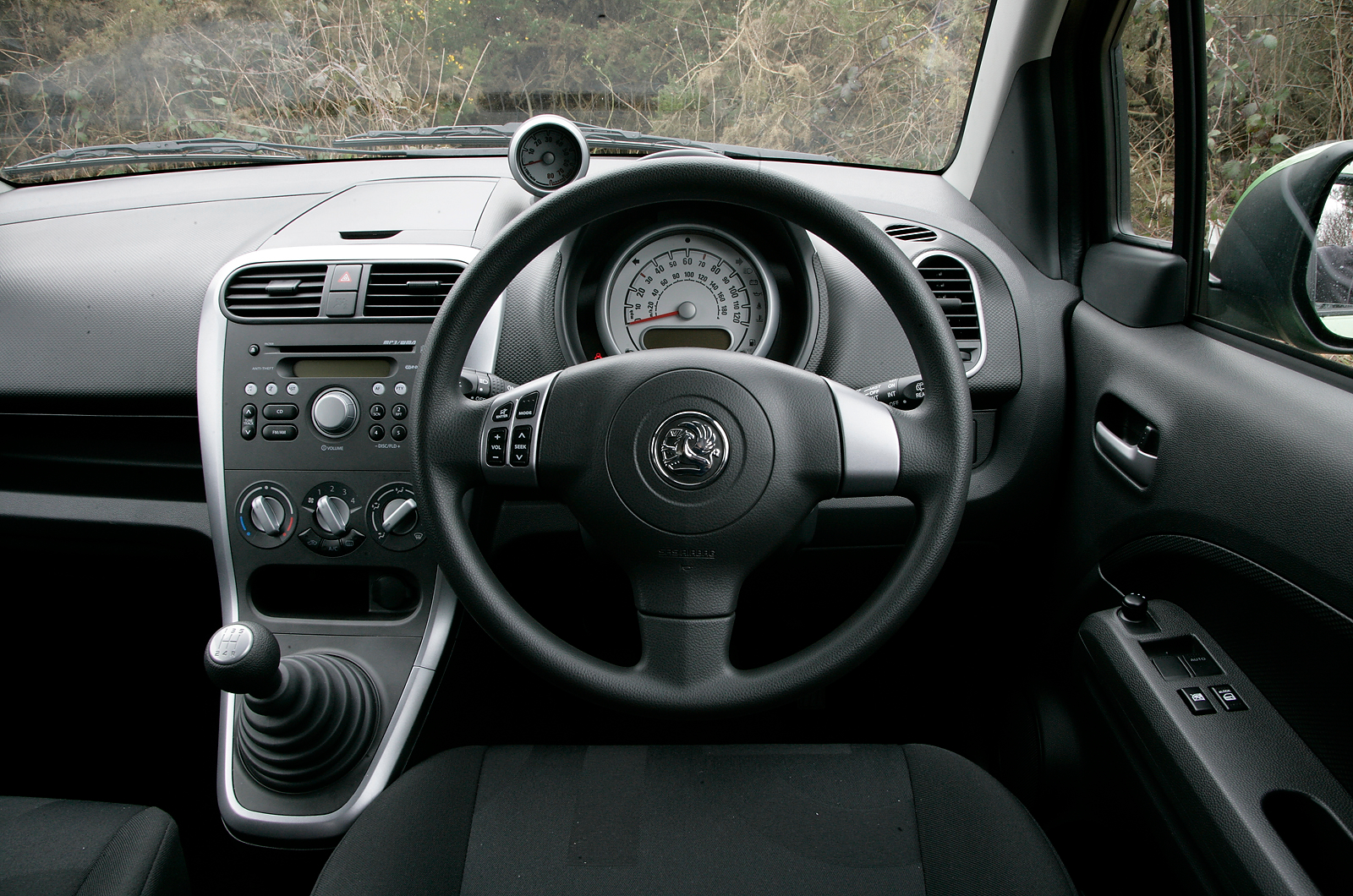 Vauxhall Agila dashboard