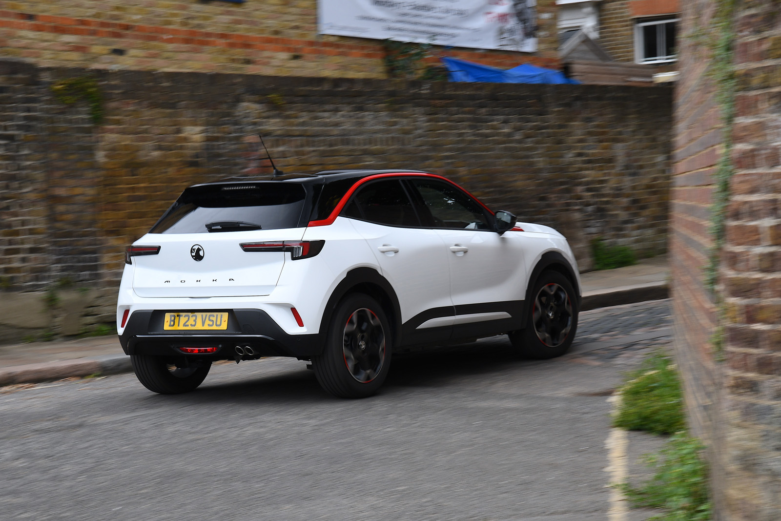 Vauxhall Mokka review rear lead