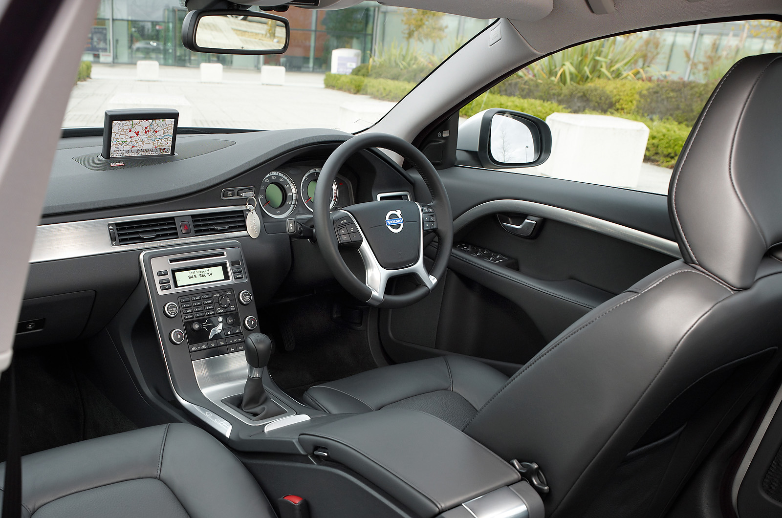 Volvo S80 interior